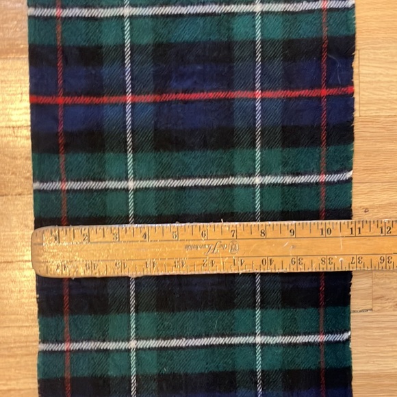NWT Clan Royal tartan plaid lambswool scarf unisex St. Patrick’s Day unisex - Picture 6 of 7